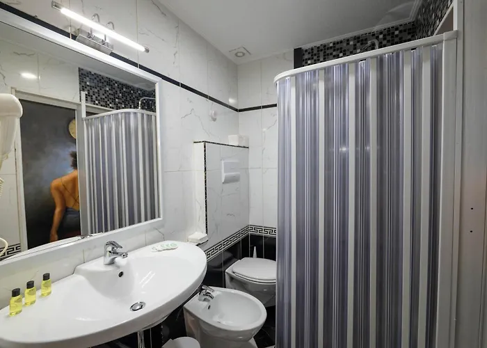 Aria Center 3* Tirana