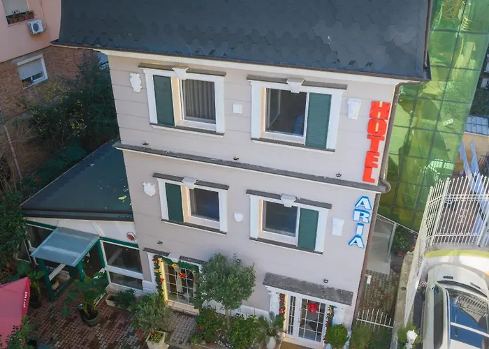 Hotel Aria Center 3*