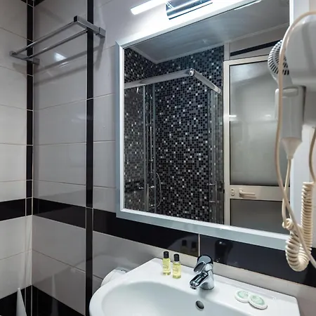 Hotel Aria Center 3*